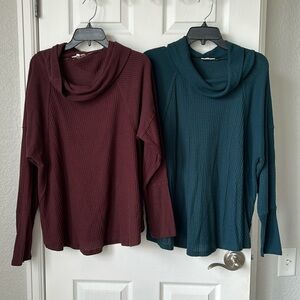 Maurice’s thermal cowl neck tops xl